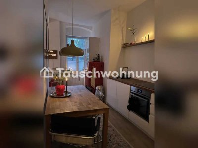 Tauschwohnung: Altbauwohnung (Erdgeschoss) mit Terasse im Innenhof