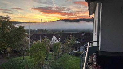 Exklusive, gepflegte 3 ZKBB, großer Balkon, TG&Stellpl. in bevorzugter Lage von Gelnhausen