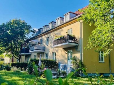Wunderschöne  Eigentumswohnung in Kladow! große Südterrasse, Parkett, Stellplatz uvm....