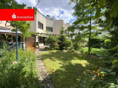 Kesselstadt   --   Erbpachtgrundstück   --   Garage und Stellplatz