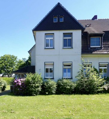 Wunderschöne Doppelhaushälfte mit Ausbaupotenzial in Rheinbabensiedlung