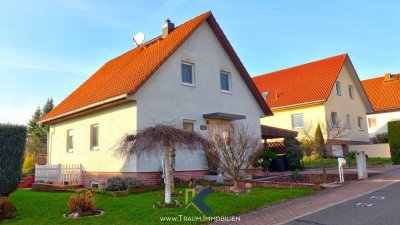 Wohntraum in Werna: Behagliches Einfamilienhaus mit durchdachtem Design und idyllischem Außenbereich
