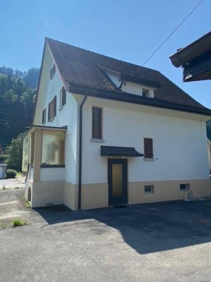 Solides Haus mit Charme &amp; Potenzial