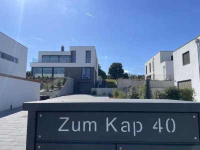 Mit dem Aufzug direkt in die Traumwohnung am Zwenkauer See!