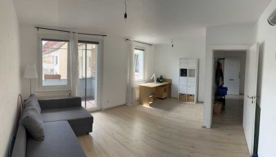 Schöne 2-Zimmer-Whg. mit Balkon, EBK in der Oststadt