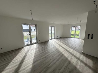 Neubau-Erstbezug – Hochwertige 4-Zimmer-Gartenwohnung (ca. 125qm) mit Terrasse in ruhiger Lage