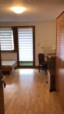 Vollmöbliertes Apartment  mit Balkon ab sofort im schönem Calw-Speßhardt
