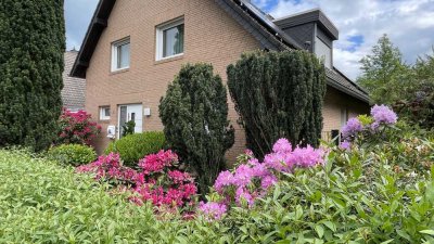 Renoviertes, freistehendes Einfamilienhaus, 6 Zimmer, Indoor-Pool, Doppelgarage, Garten in Wachtberg