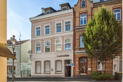 Mehrfamilienhaus mit 4 Wohneinheiten & 2 Gewerbeeinheiten direkt am Bahnhof in Königswinter