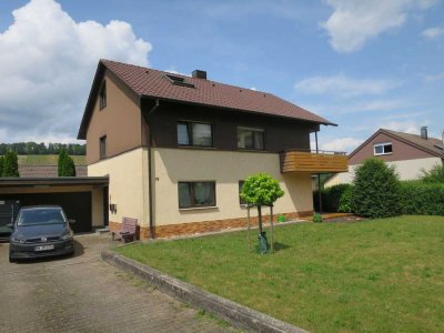 Gepflegtes 2 Familienhaus in guter Wohnlage