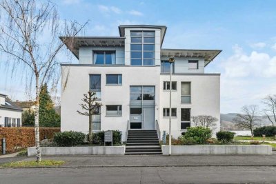 Exklusive Wohnung mit Rheinblick und Parkanbindung