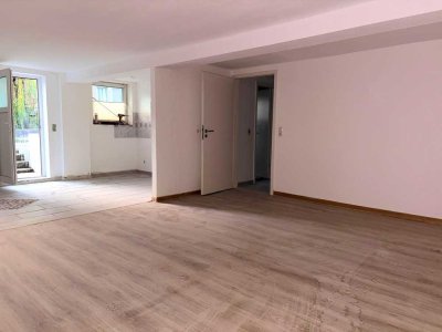 Großzügiges Wohnen im schönen Rosdorf