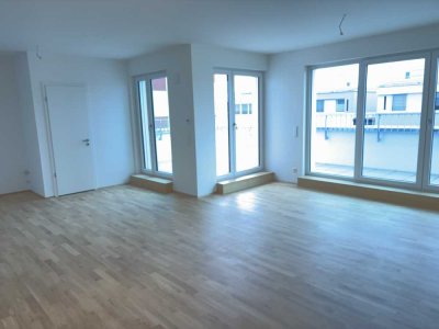 Penthouse im Erstbezug: große Terrasse, Nolte-EBK & 2,70 m Deckenhöhe