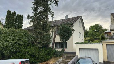Höhenlage mit Naturfeeling - saniertes Zweifamilienhaus im Stadtteil Hussenhofen