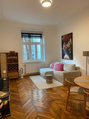 Charmante 2-Zimmer-Altbauwohnung in absoluter Ruhelage - umfassende Modernisierungen wurden durchgeführt - 3 Gehminuten zum Schloss Belvedere