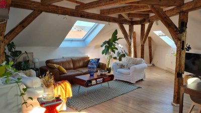 Unmöblierte, helle und super zentrale Wohnung in Bayreuther Fußgängerzone