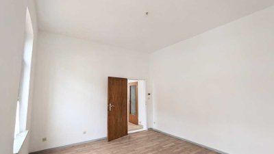 Ideale 2-Zi-Single-Wohnung, Nähe Marktplatz, EBK, WM, Laminat, Wannenbad,...