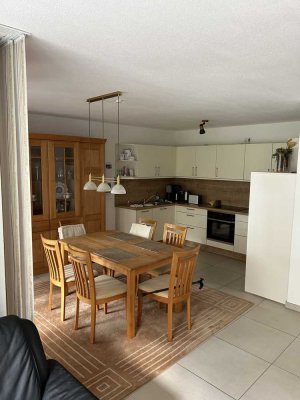 Wohnung mit drei Zimmern sowie Balkon und EBK in zentraler Lage von Stadthagen