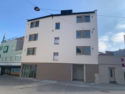 Wohnen in Ried: neuwertige 2-Zimmer-Wohnung mit möblierter Küche