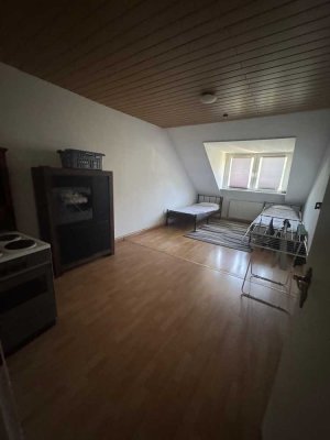 Gemütliche Dachgeschosswohnung in der Eilperstraße – ab sofort verfügbar
