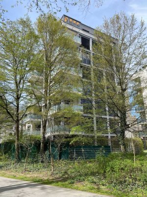 Mitten im Grünen und doch zentrumsnah! Einzigartige 4-Zimmer-Wohnung am Stadtpark