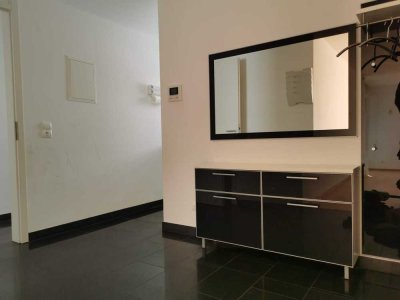 Exklusive 4-Raum-Wohnung mit Einbauküche in Gerlingen