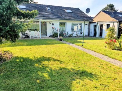 EINFAMILIENHAUS (freistehend) 7 ZKB ca. 133/225 m² mit Grundstück ca. 728 m² in Sankt Tönis