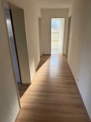 Helle Zwei-Zimmer Wohnung in Pfullingen (nahe Klinikum am Steinenberg)