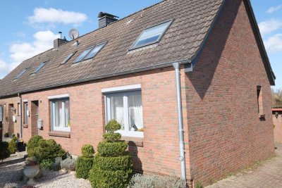 Modernisierte Altbau Doppelhaushälfte in gewachsener Wohnlage von Eckernförde Borby.