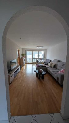 Helle und wunderschöne 3 Zimmerwohnung