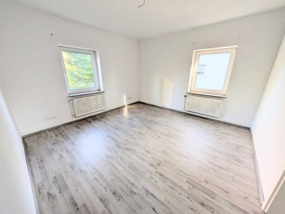 **Einziehen und wohlfühlen! +Laminat +weiße Wände +modernes Tageslichtbad +eigenes Gartenabteil**