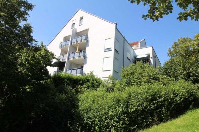 Sonnige 3 Zimmer-Wohnung mit Balkon und 2 Tiefgaragenstellplätze in Blaustein-Pfaffenhau