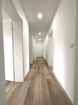 Sanierte 3-Zi.-Wohnung mit Balkon im EG in Bad Arolsen  –  sofort verfügbar