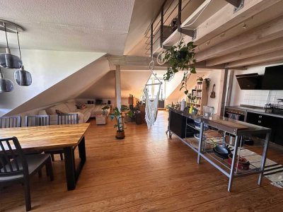 New Tenant Wanted – Bright Attic Apartment with Private Terrace in Heidelberg Altstadt