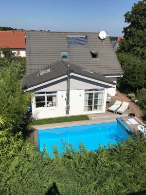 Elegantes Einfamilienhaus mit 6,5 Zimmern in Pforzheim Büchenbronn