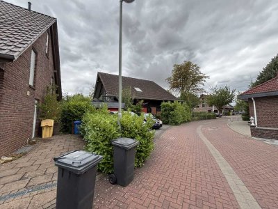 Einfamilienhaus mit Garage in Neuss