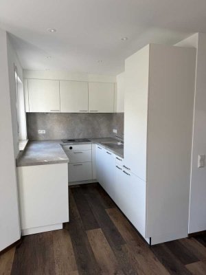 Moderne 1,5-Zimmer-Kellerwohnung mit gehobener Innenausstattung mit Terrasse & EBK in Achern-Mösbach