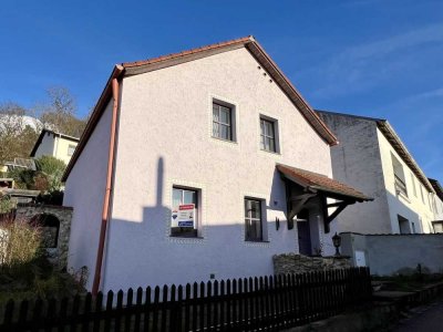 Ein Einfamilienhaus für die kleine Familie!
Sofort verfügbar!