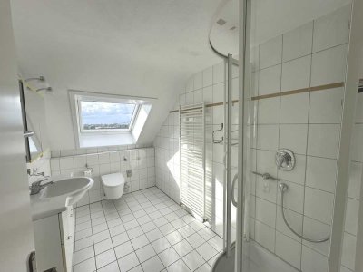 Reserviert: Helle 3,5-Zimmer-Wohnung mit Süd-Balkon und beliebter Lage in Kernen-Rommelshausen!