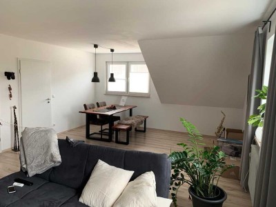 helle+großzügige 3 Zi-Whg - Wannenbad - gehobene Ausstattung - TOP!