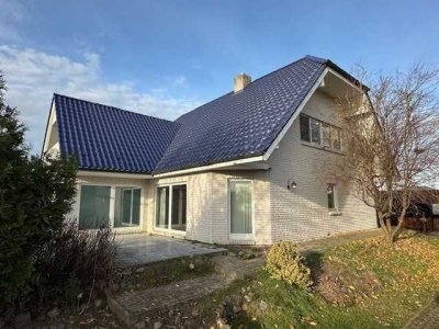Großes Einfamilienhaus mit Innenpool in Suckow