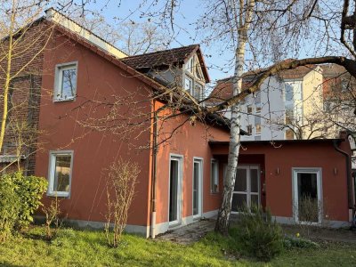 Statt Wohnung: eigenständiges Haus in ruhiger Wohnlage Nürnberg-Mögeldorf von privat
