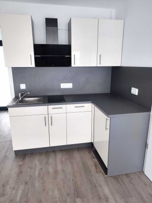 NEUBAU: Attraktive 1-Zi.-Whg. mit EBK und Balkon