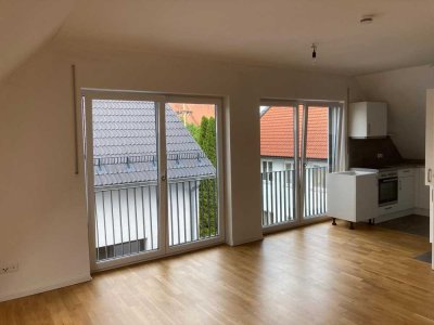 Helle 2-Zimmer Dachgeschosswohnung
