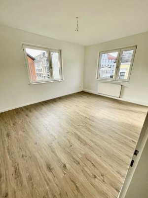Modernisierte 2 Zimmer Wohnung in sehr zentraler Lage sucht netten Mieter