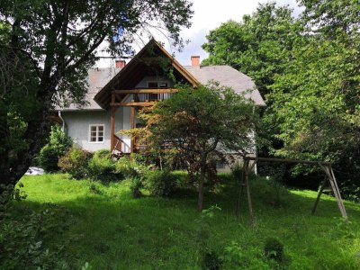 Charmantes Haus mit idyllischem Grundstück nur ca. 1h von Wien und Graz entfernt!