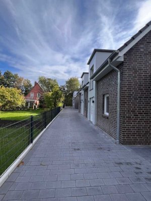 Renditeobjekt! Vermietete Neubau-Doppelhaushälfte in Hengstforde