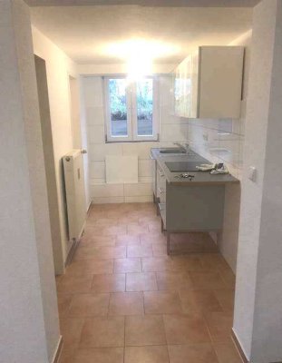 Große 44qm Souterrain Einzimmerwohnung