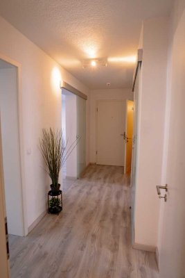 Mitten in der City - Komfortabele 3-Zimmer Mietwohnung mit Balkon Fahrstuhl und Einbauküche