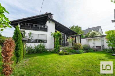 2 Häuser auf 828 qm: Solides EFH mit Schwimmb.,Bj. 76 + gemütl.Haus, Bj.1921, Stadtnah, IN-Nord-Ost